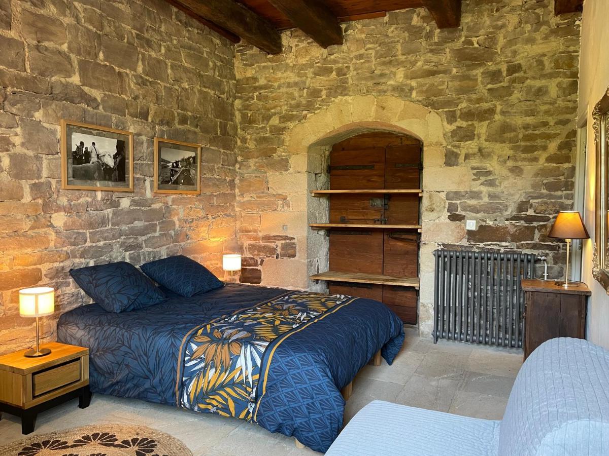 Chateau De Latour Sur Sorgue * Marnhagues-et-Latour
